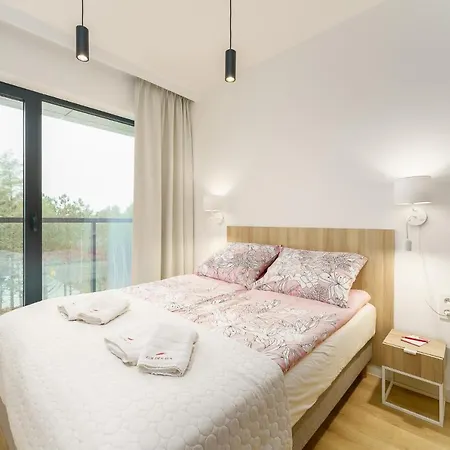 Shellter In Dunes * 洛格沃